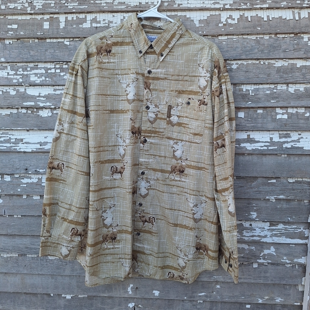 Columbia Deer Beige and Brown Patterned Button Down Shirt Size Large